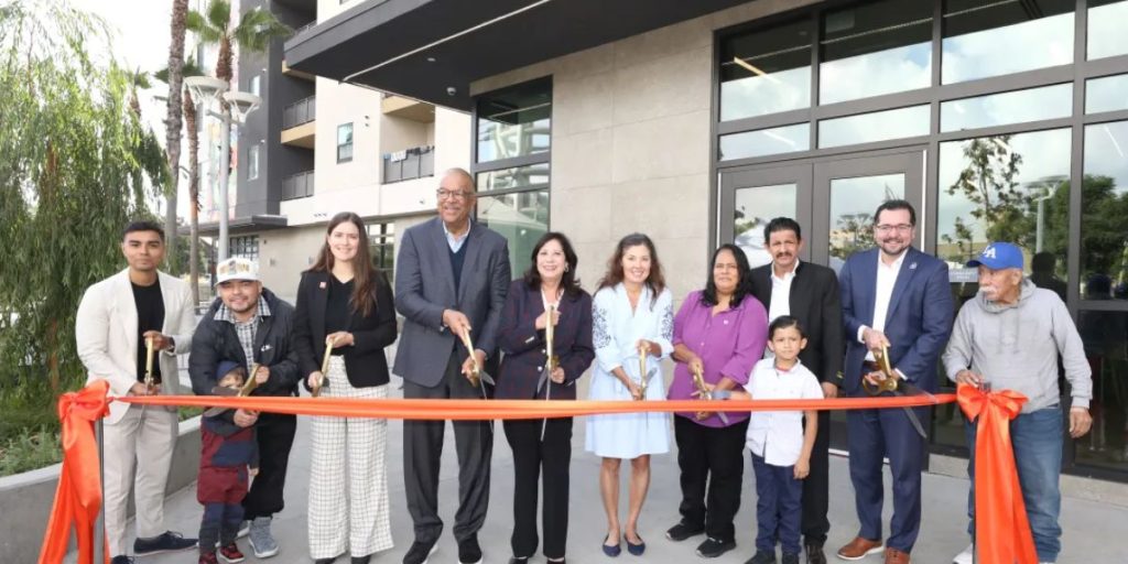 Los Angeles Gets New Affordable Housing Complex; 64 Units Up for Public in East LA (1)