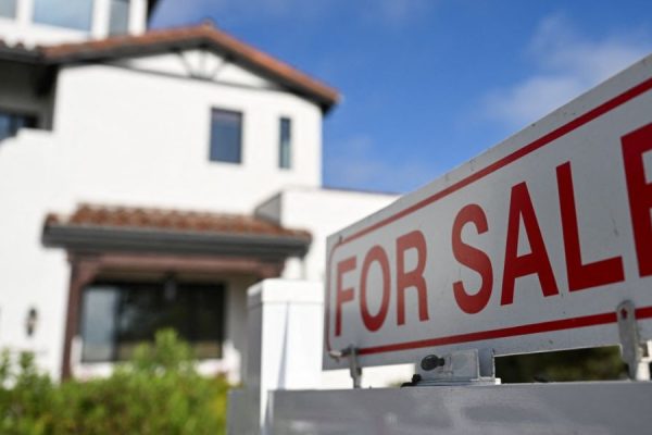 Los Angeles Home Prices Hit Peak Median Home Price Expected to Hit $1 Million by 2025