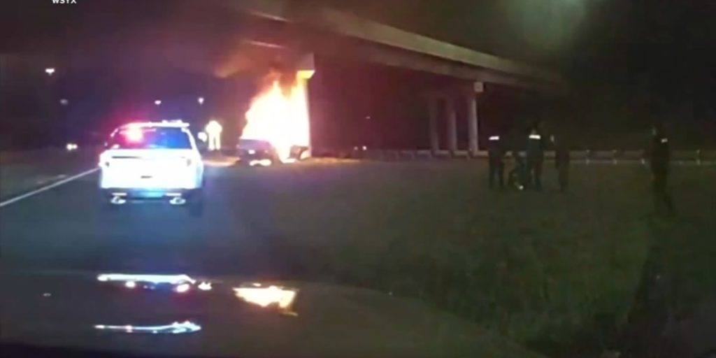 Ohio Police Officer Rescues Man from Burning Truck in Columbus; Man Said 'Tell My Wife I Love Her' to Police before Rescue (1)