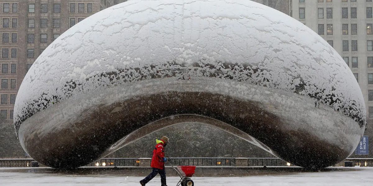 Snow Possible Ahead of Thanksgiving as Chicago Temperatures Plummet