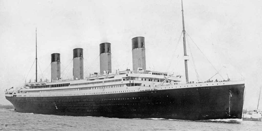 Titanic Rescue Captain's Gold Watch Achieves $2M at Auction (1)