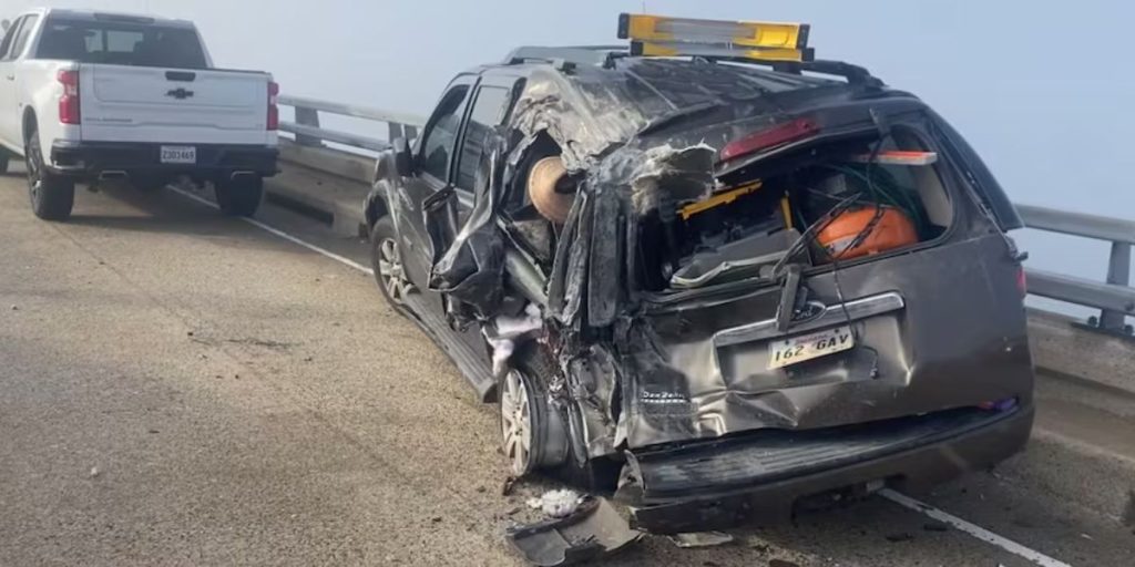 40+ Vehicles Involved in Six Crashes on Causeway Bridge Amid Dense Fog; 33 People Hospitalized