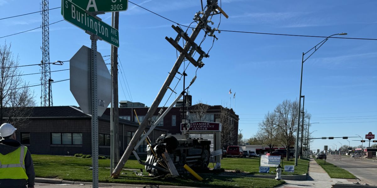 Drunk Driver Crashes Into Power Pole in Hastings, Knocking Out Power for Hundreds of ResidentsDrunk Driver Crashes Into Power Pole in Hastings, Knocking Out Power for Hundreds of Residents