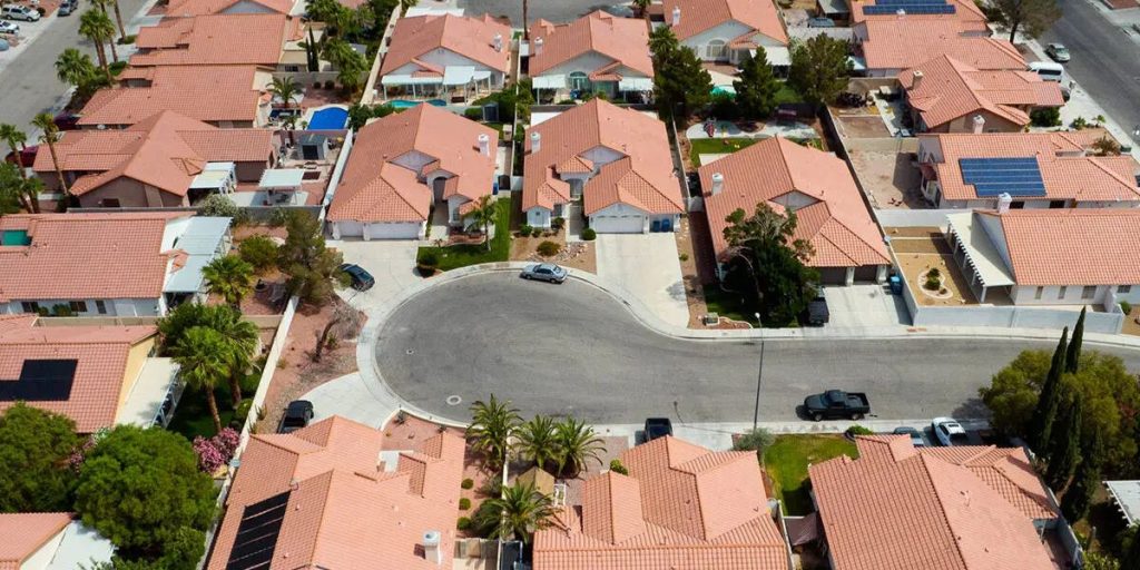 Las Vegas Single-Family Home Prices Near All-Time High as Condo Spike Eases; To Hit $480K Mark (1)