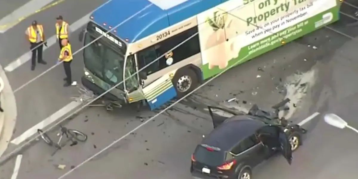 Multiple Injured as Suv Collides With Metrobus in Northwest Miami-dade Accident