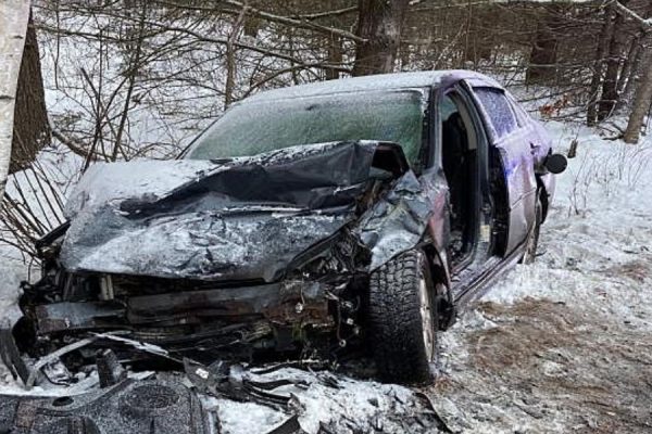 One Dead, One Seriously Injured in Head-on Crash on Hazardous Highway 19 Due to Snow