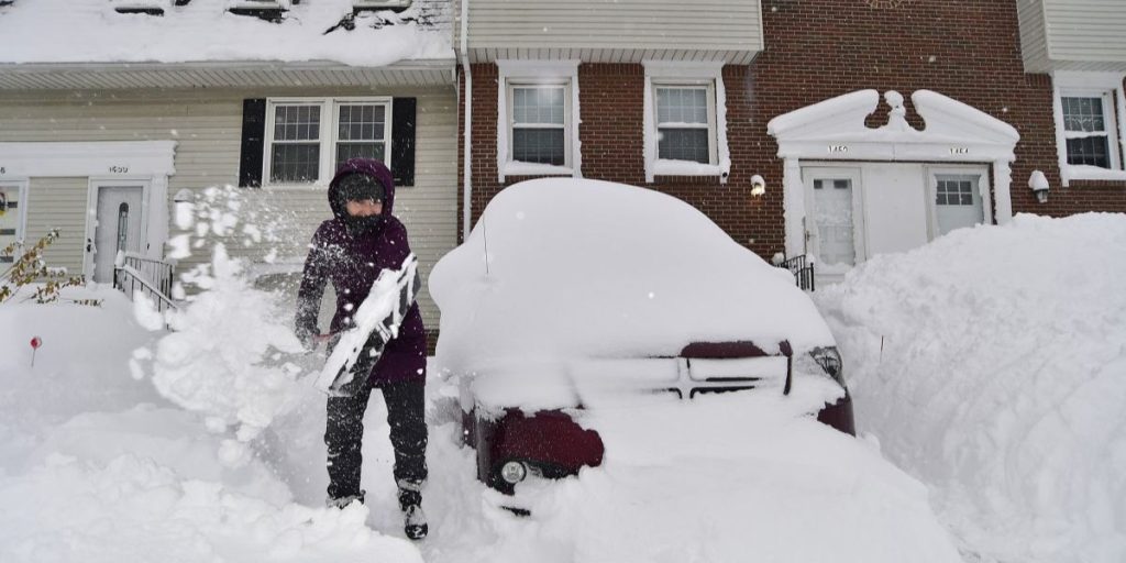 Rain and Snow Likely on Christmas Day, but Unseasonably Mild and Dry Weather Will Prevail Until Then