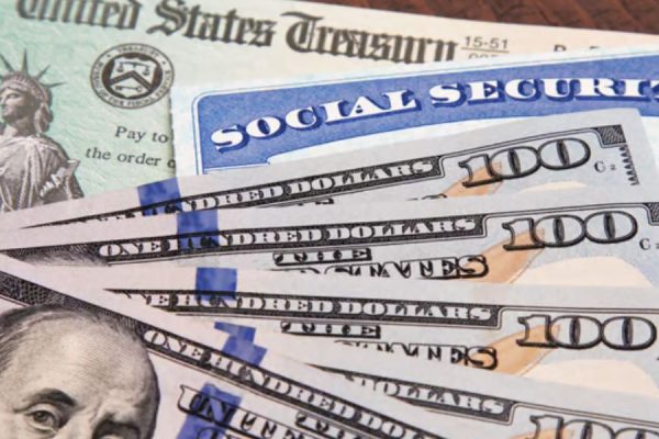 Social Security Checks Vary by Age What Retirees at 62, 67, and 70 Can Expect