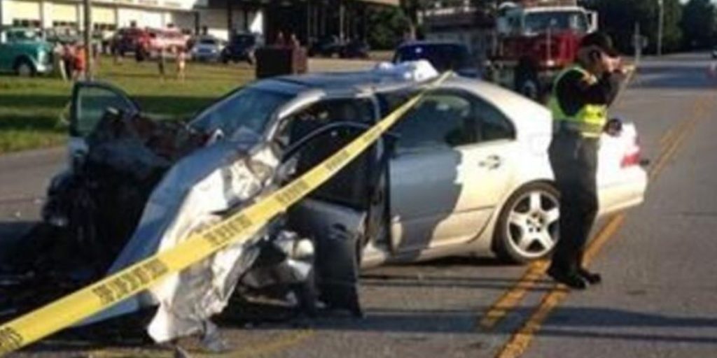 Woman Killed in Single-vehicle Crash on State Highway 22 Near Milburn, Two Children Survive