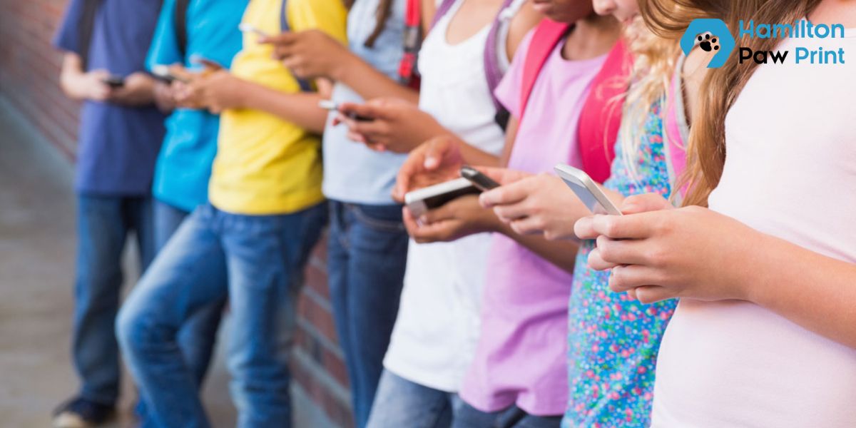 Say Goodbye to Phones in Class South Carolina’s New School Policy Takes Effect