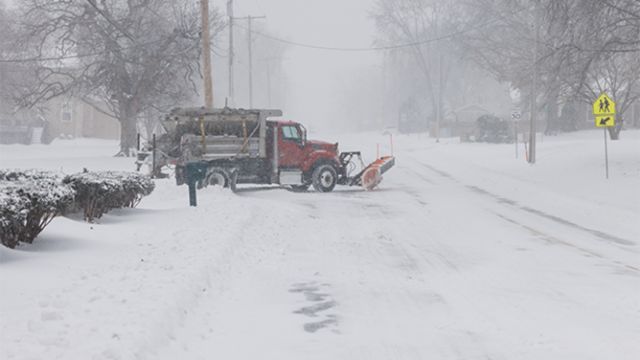 Winter Weather Crisis: Death Toll Climbs in Mid-Atlantic as Snow and Ice Hit Washington, Philly