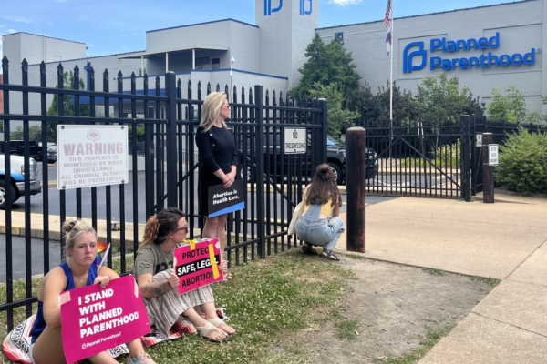 Missouri Abortion Clinics Still Unable to Operate Due to Licensing Laws