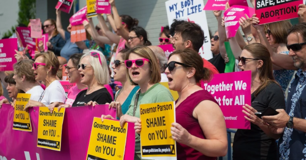 Missouri Abortion Clinics Still Unable to Operate Due to Licensing Laws