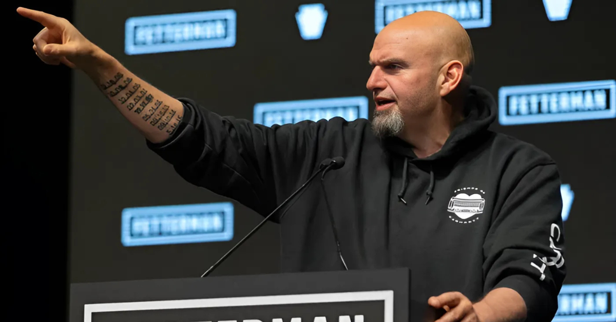 Fetterman Criticizes Democrats: “They’ve Forgotten Why We Lost” and Says Trump Is “Not an Autocrat”